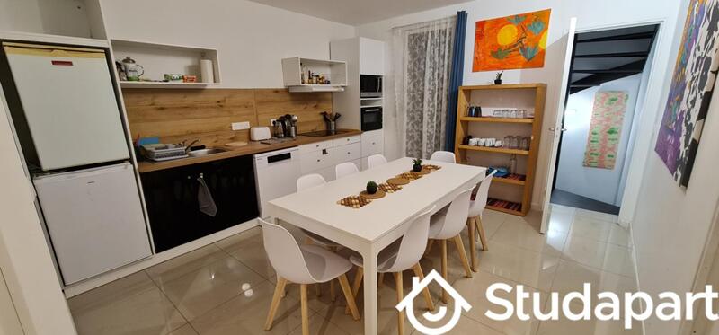 Chambre - 13 m² - 1 pièce