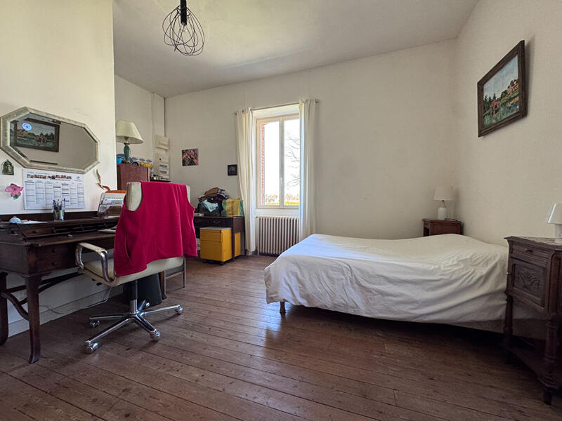 Maison - 172 m² - 8 pièces