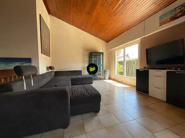 Maison - 102 m² - 6 pièces