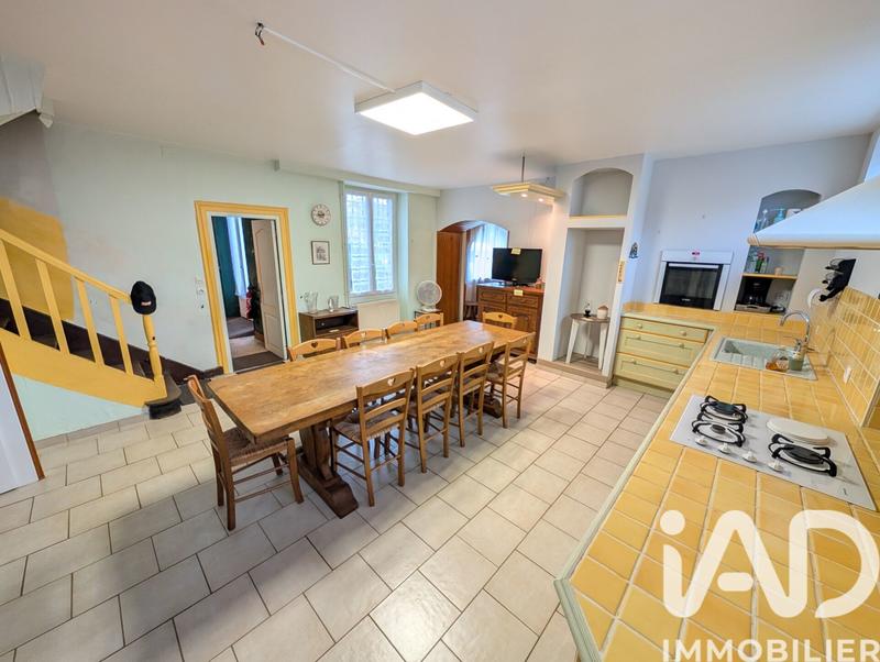 Maison - 170 m² - 7 pièces