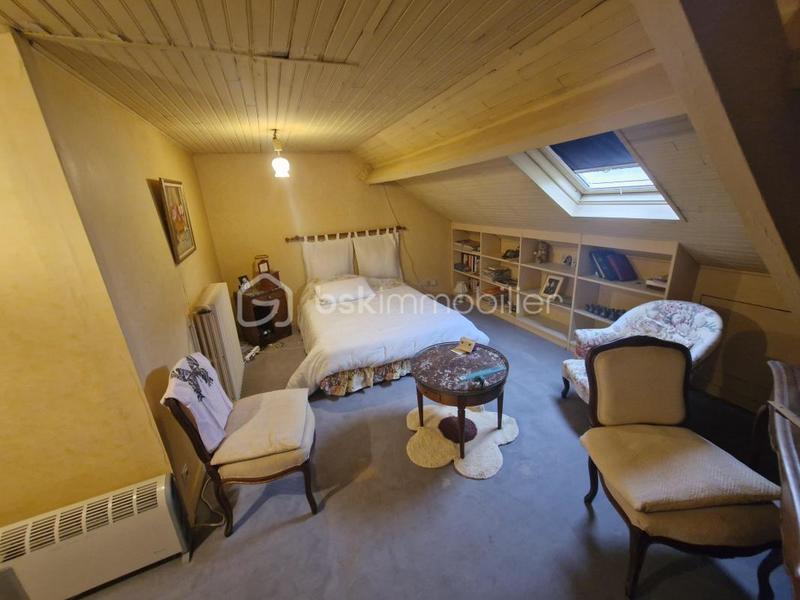 Maison traditionnelle - 163 m² - 6 pièces