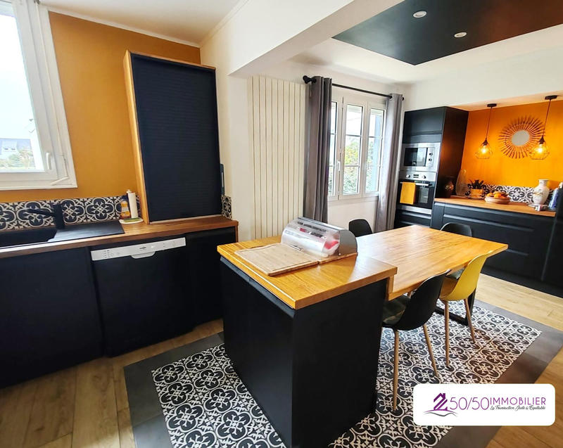 Maison - 135 m² - 7 pièces