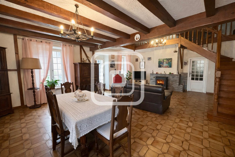 Maison - 150 m² - 5 pièces
