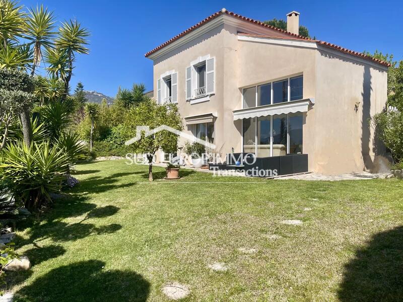 Maison - 103 m² - 4 pièces