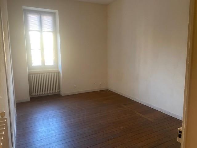 Appartement - 79 m² - 4 pièces