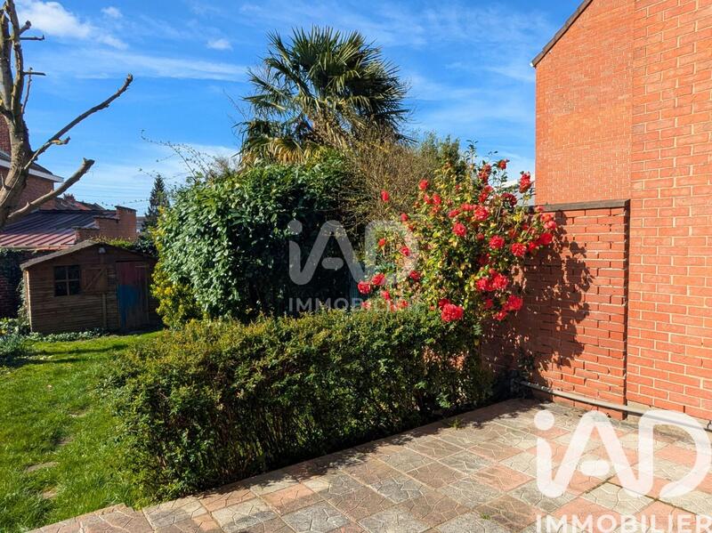 Maison - 93 m² - 4 pièces