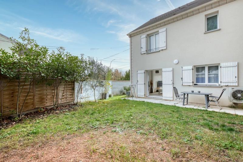 Maison - 86 m² - 5 pièces