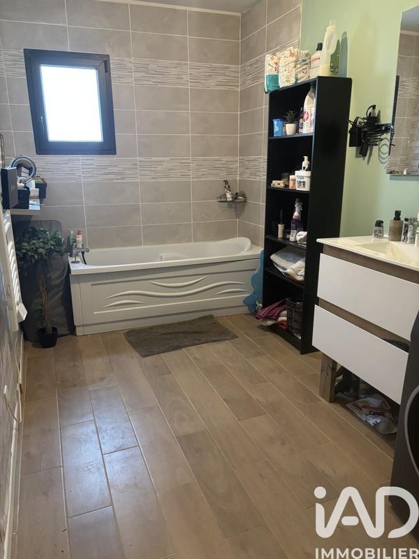 Maison - 95 m² - 5 pièces