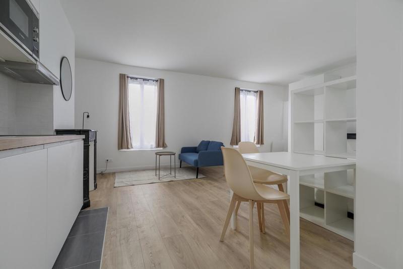 Studio - 30 m² - 1 pièce