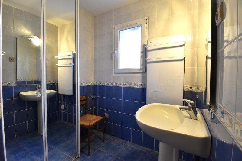 Maison en pierre - 251 m² - 10 pièces