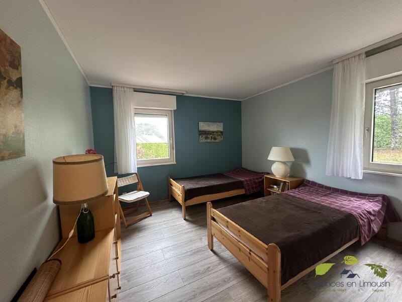 Propriété - 287 m² - 7 pièces