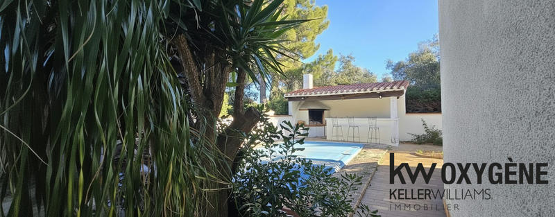 Villa - 215 m² - 12 pièces