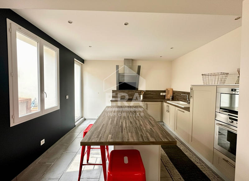 Villa - 290 m² - 9 pièces