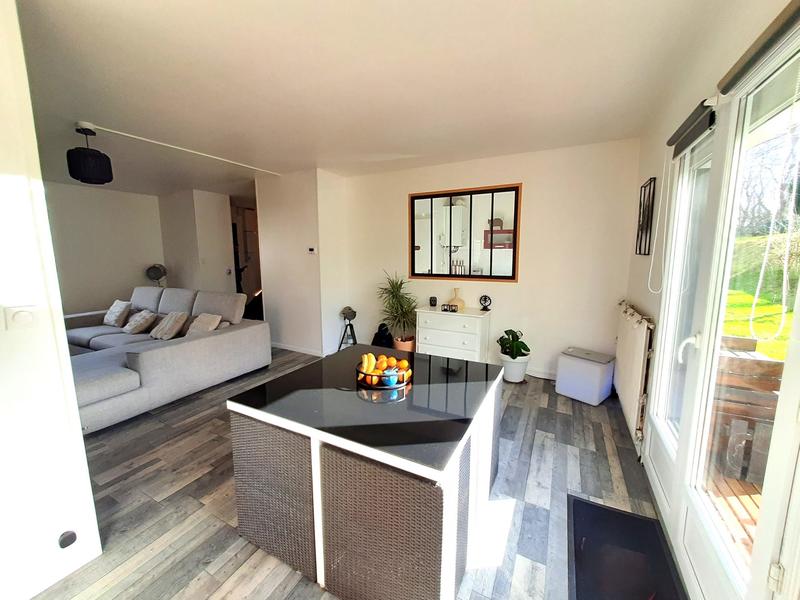 Maison - 96 m² - 4 pièces