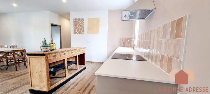 Loft - 120 m² - 4 pièces