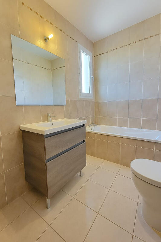 Maison - 115 m² - 4 pièces