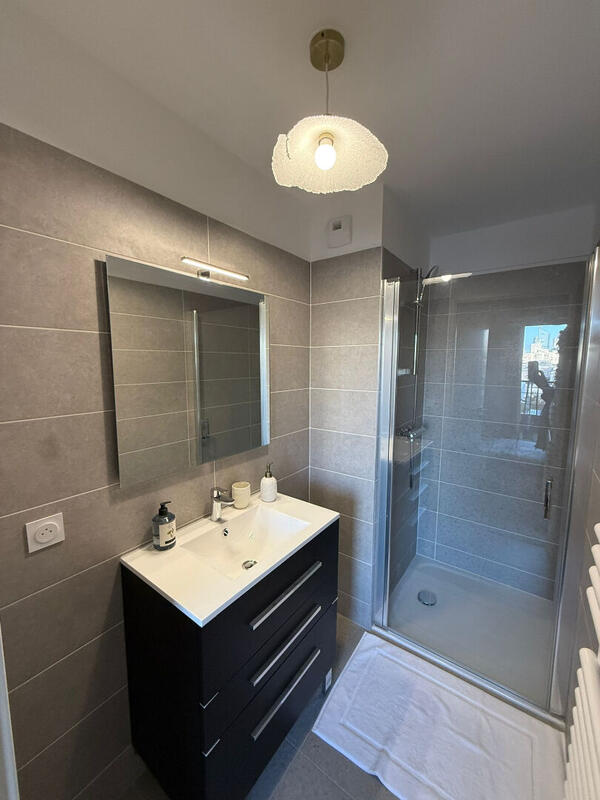 Appartement - 105 m² - 5 pièces