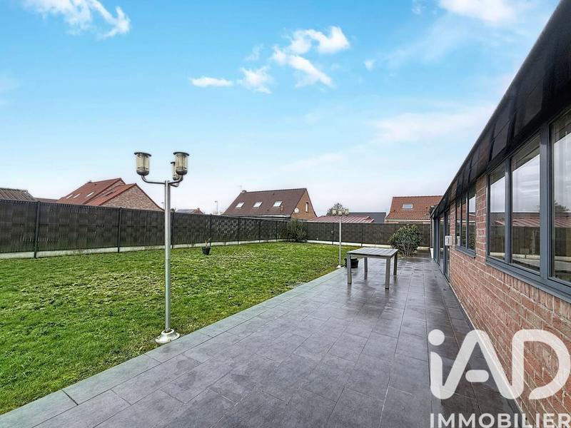 Maison - 215 m² - 8 pièces