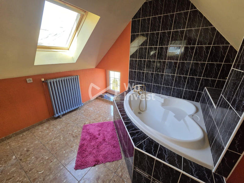 Maison - 180 m² - 6 pièces