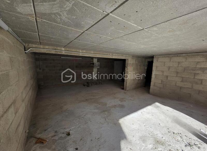 Maison traditionnelle - 100 m² - 6 pièces