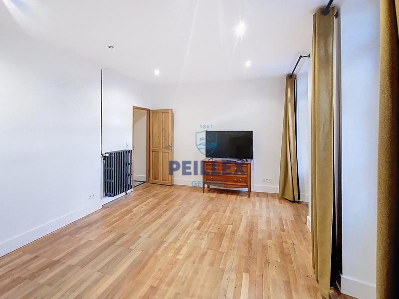 Appartement - 114 m² - 5 pièces