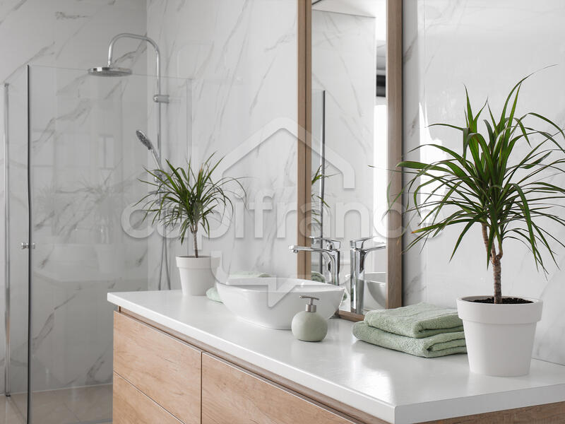 Appartement - 166 m² - 5 pièces