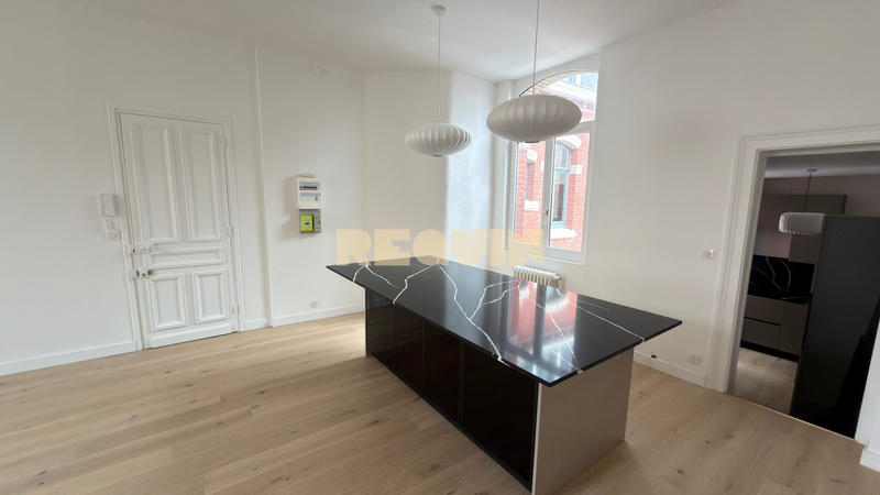 Appartement - 84 m² - 3 pièces