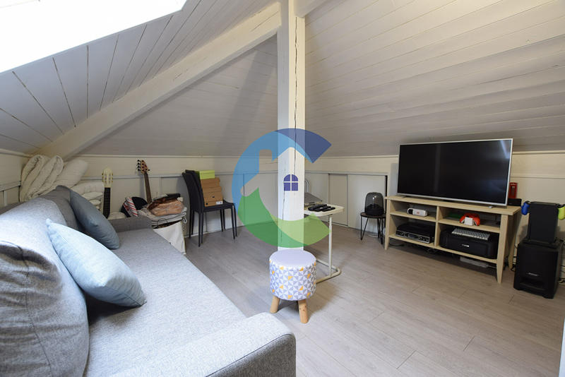 Maison - 97 m² - 5 pièces