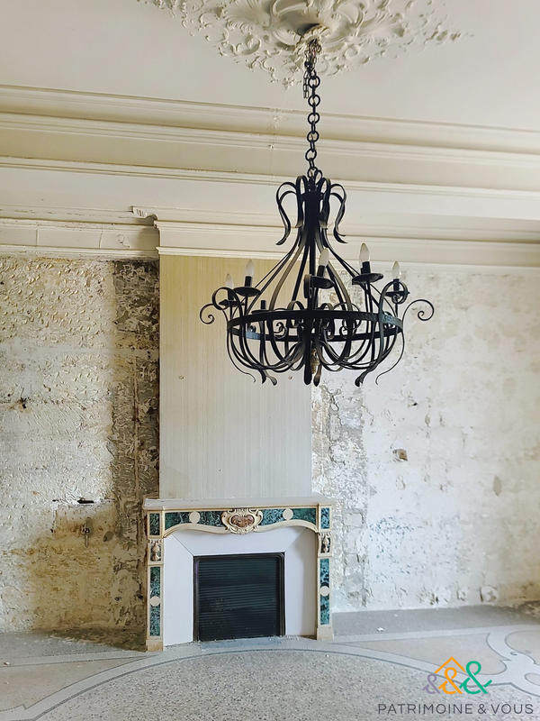 Fonds de commerce - 2 100 m²