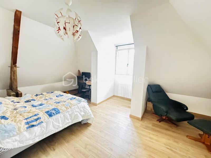 Maison - 198 m² - 8 pièces