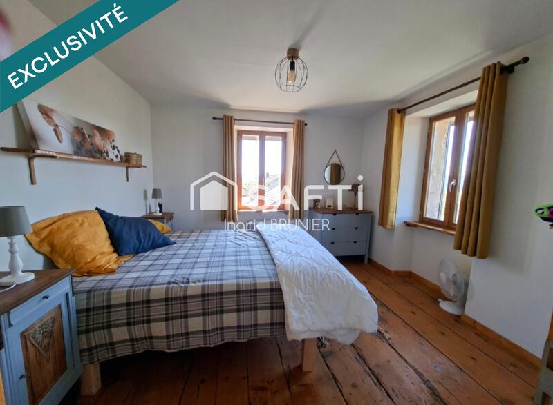 Maison - 90 m² - 4 pièces