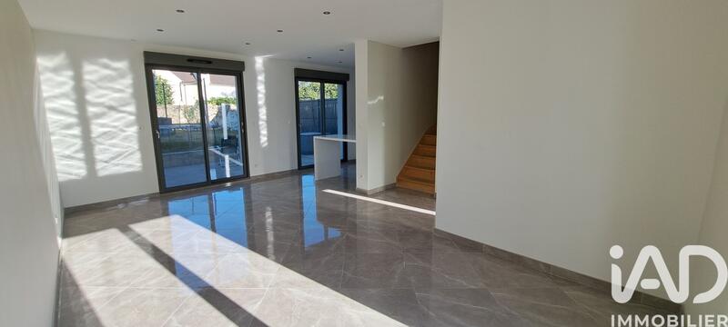 Maison - 125 m² - 6 pièces