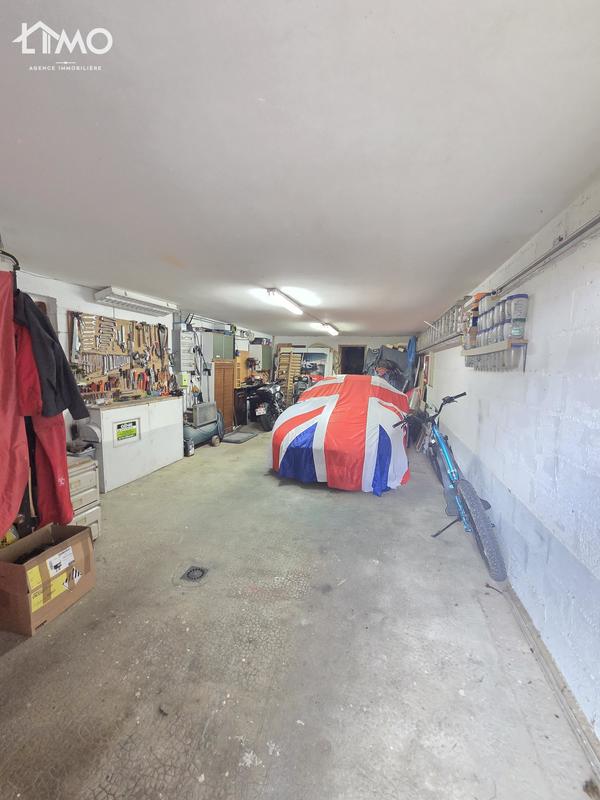 Maison traditionnelle - 108 m² - 6 pièces