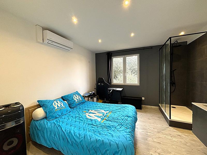 Villa - 170 m² - 8 pièces