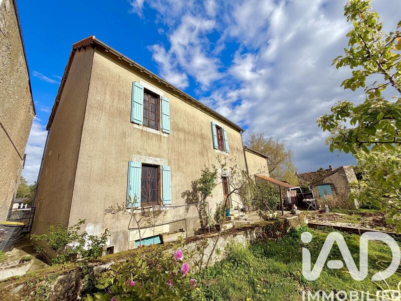 Maison de village - 159 m² - 7 pièces