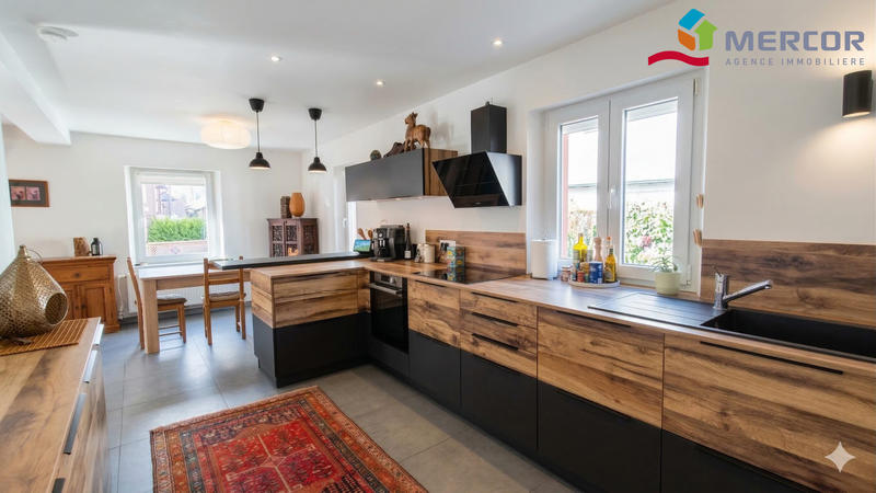 Maison - 85 m² - 4 pièces