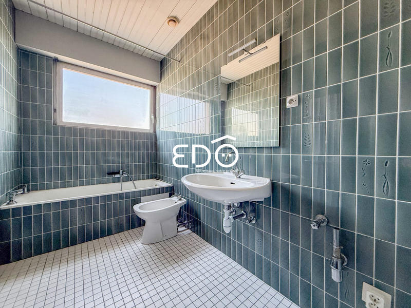 Maison - 309 m² - 8 pièces