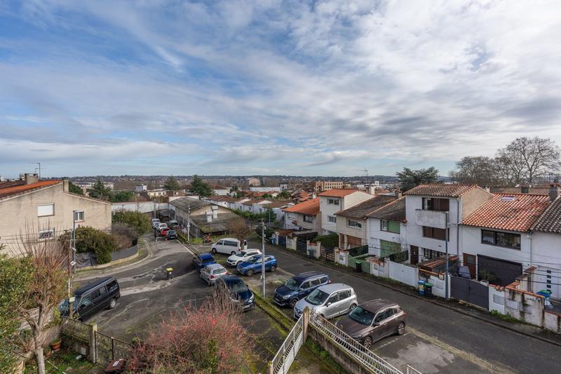 Maison - 111 m² - 5 pièces