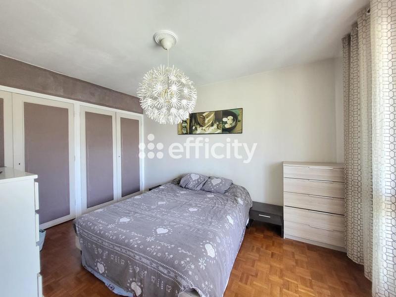 Appartement - 87 m² - 4 pièces