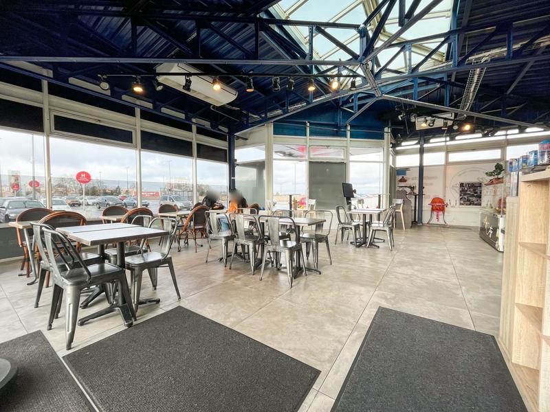 Local commercial - 106 m² - 3 pièces