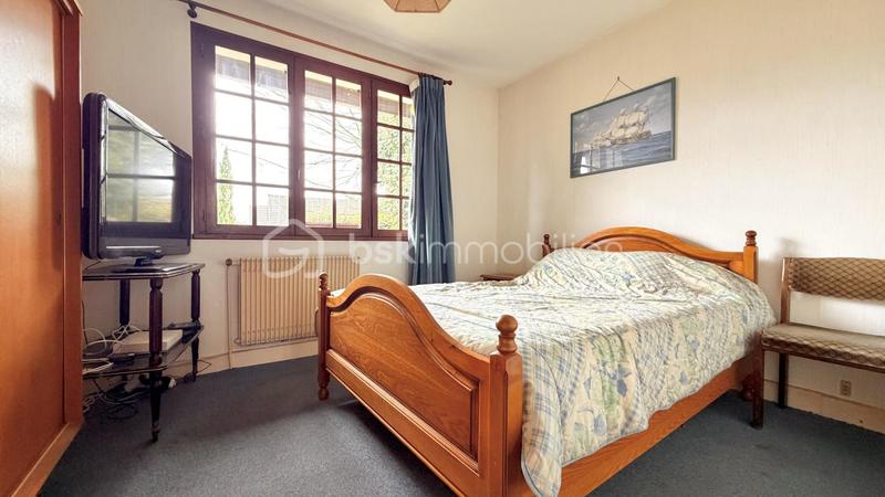 Pavillon - 130 m² - 7 pièces