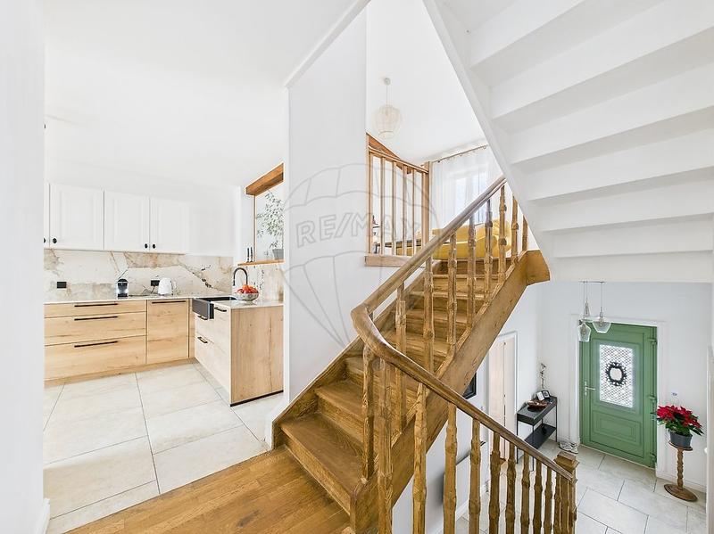 Maison - 143 m² - 6 pièces