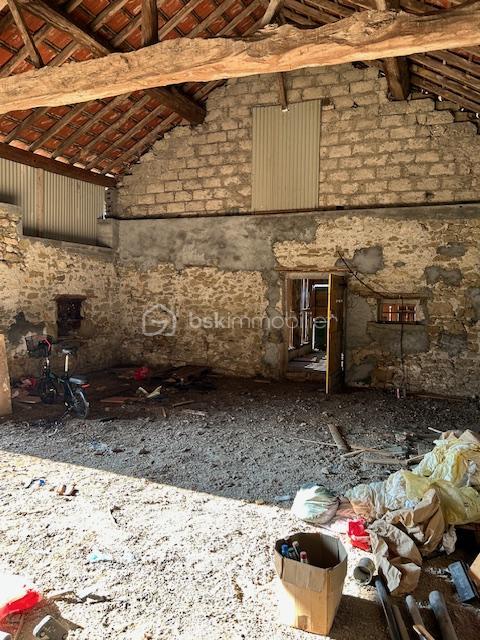 Grange - 83 m² - 1 pièce