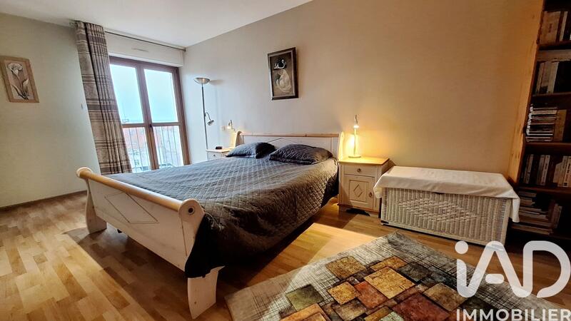 Appartement - 125 m² - 6 pièces