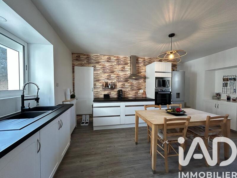 Maison de village - 125 m² - 5 pièces