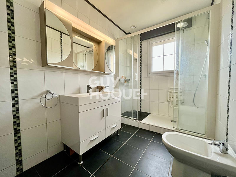 Maison - 148 m² - 6 pièces