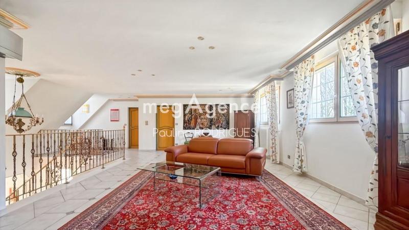 Demeure - 395 m² - 8 pièces