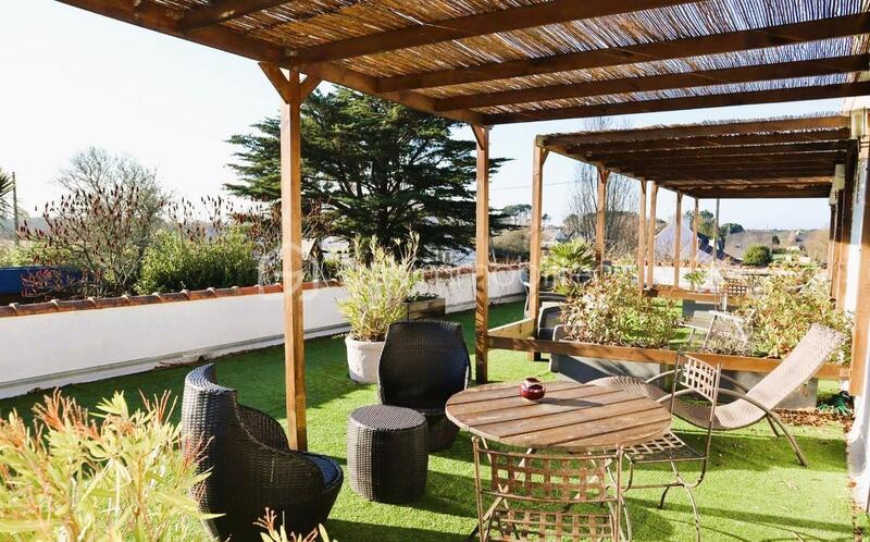 Maison - 290 m² - 11 pièces