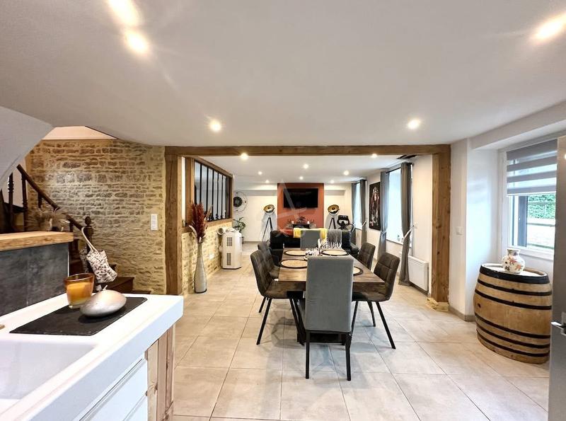 Maison ancienne - 180 m² - 7 pièces