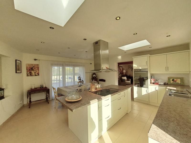 Maison - 173 m² - 6 pièces